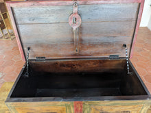 Load image into Gallery viewer, Wooden Trunk