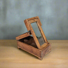 Load image into Gallery viewer, Wooden Vanity Box