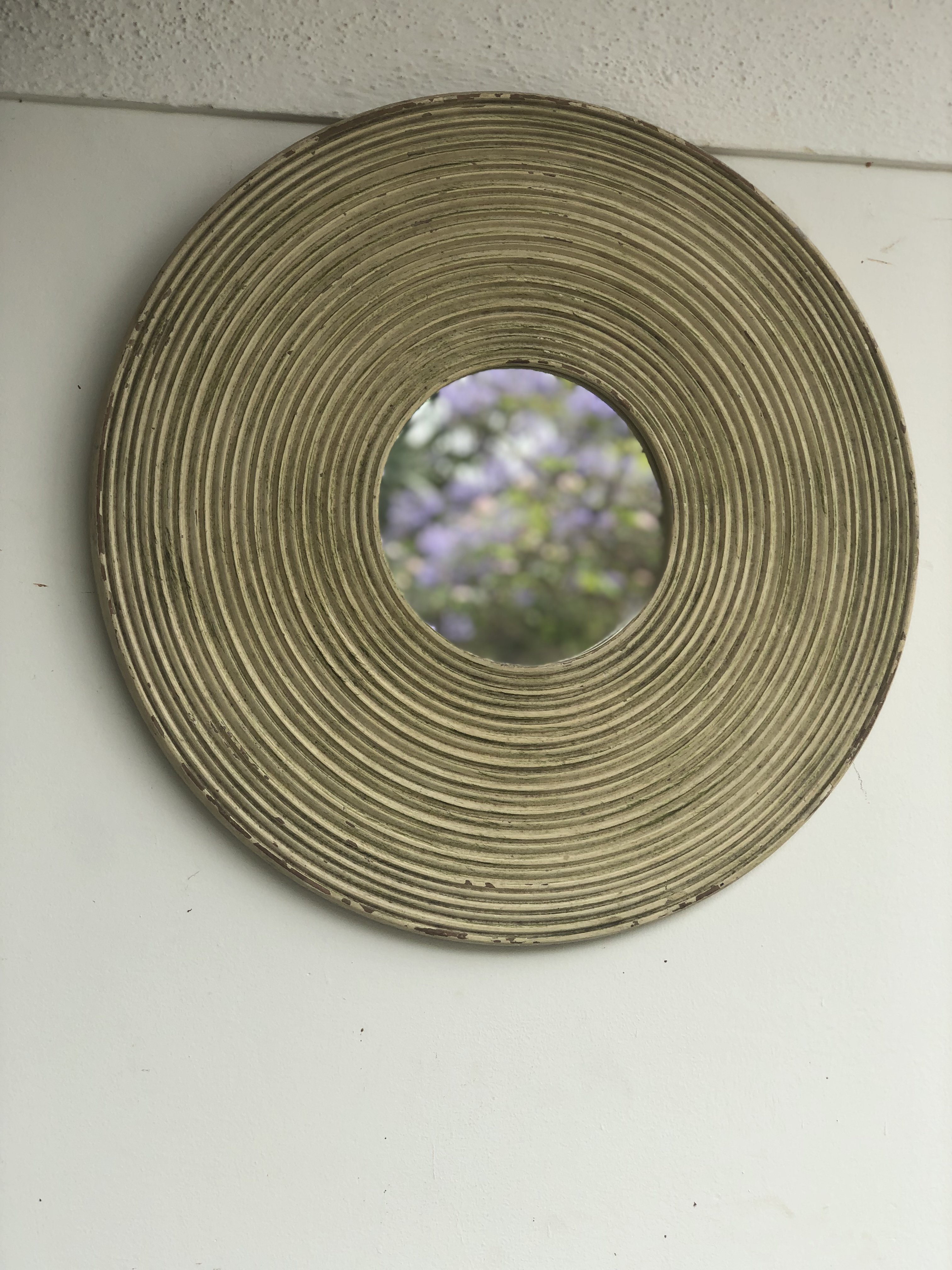 Grooved Mirror