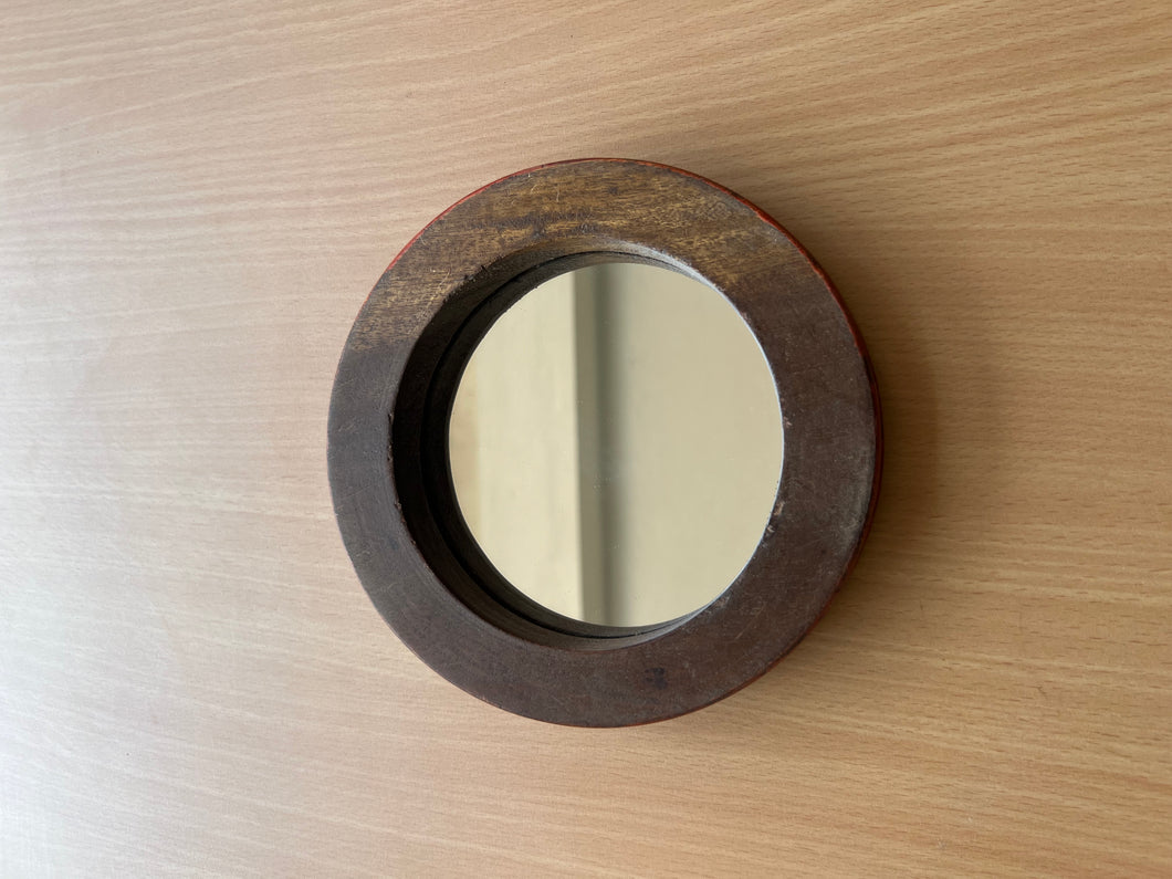 Round Wooden Frame Mirror