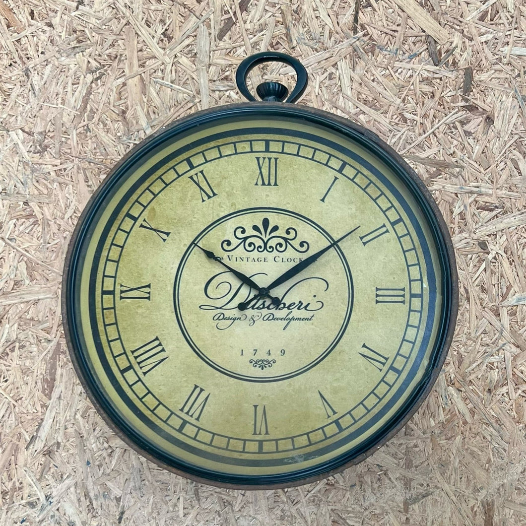 Upcycled Kadaai Clock