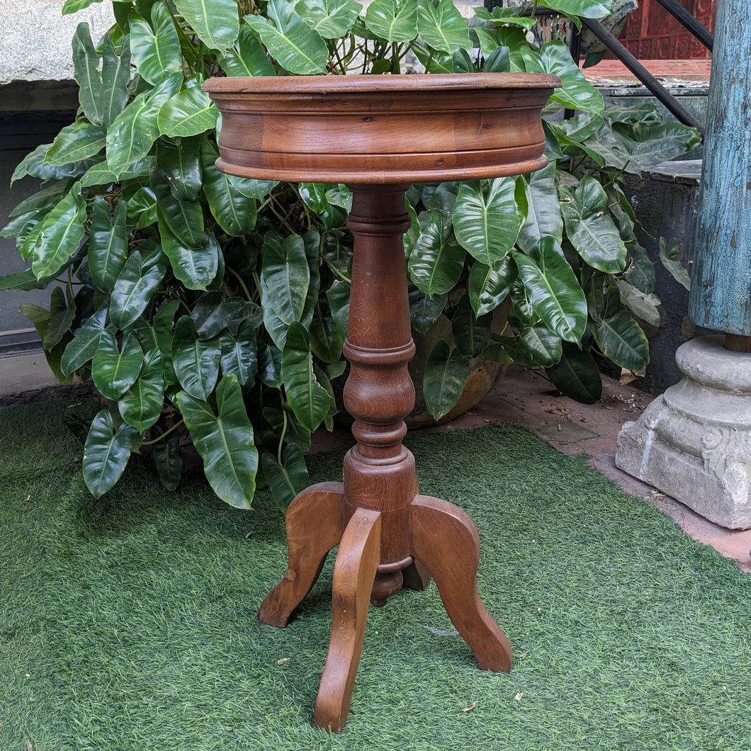 Round Accent Table