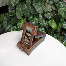 Load image into Gallery viewer, Small Wooden Vanity Box
