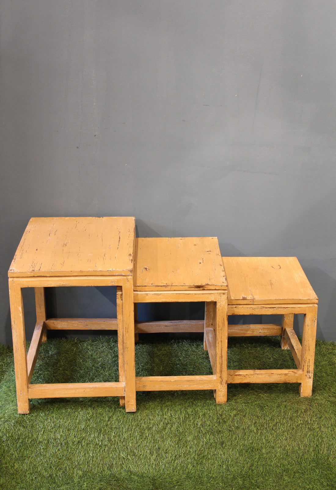 Beige Distressed Finish Nesting Tables