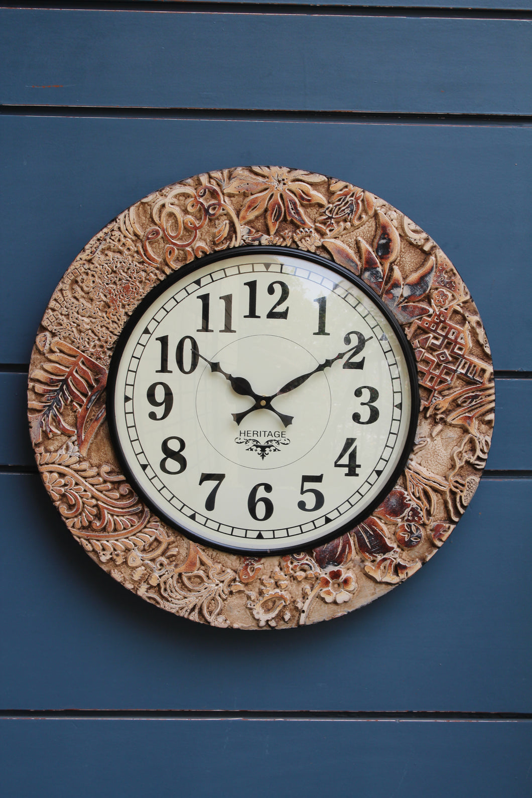 Round Carved Clock