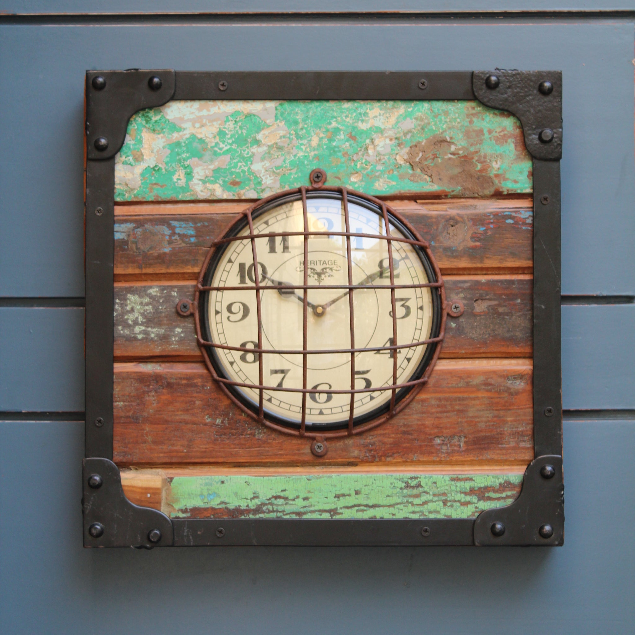 Upcycled Distressed Clock