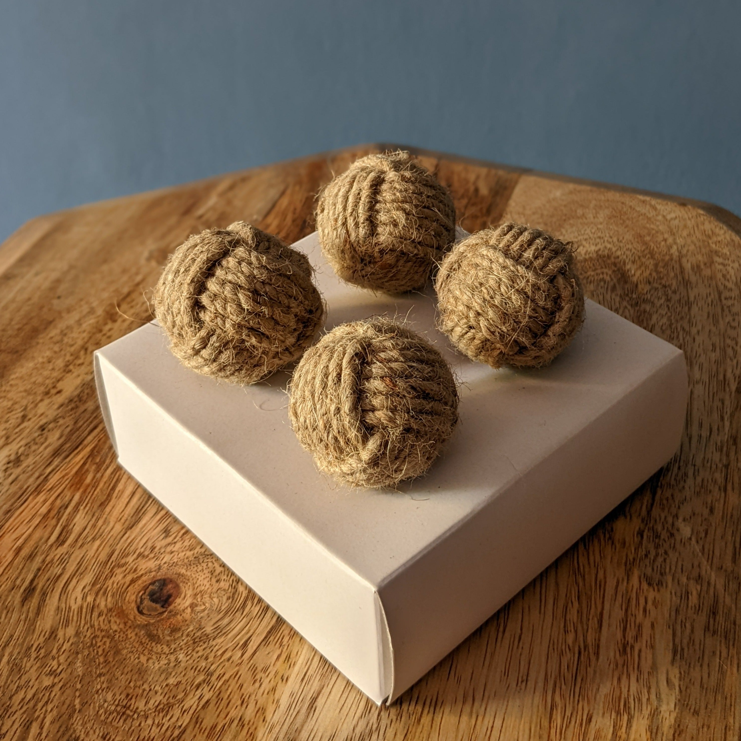 Jute Knob
